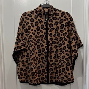 Tahari Black and Brown Leopard Print Cape Size S/M